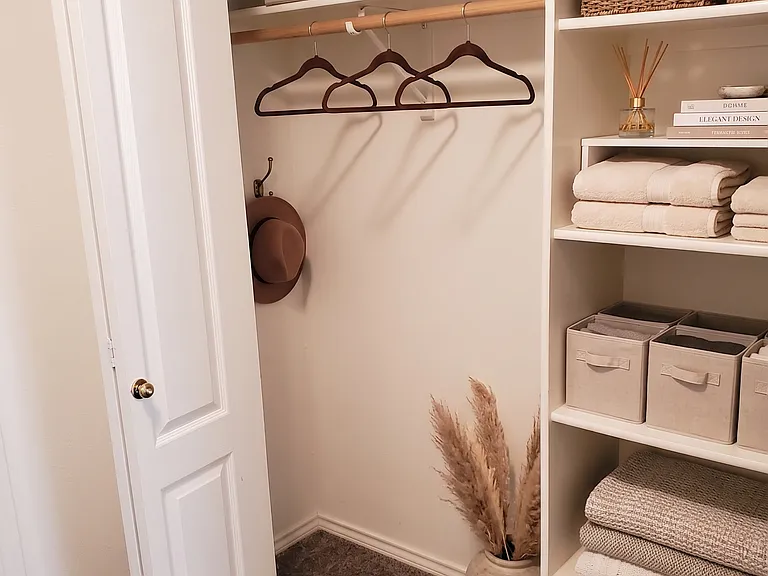 2128 S Dorothy Ave — Photo 6
