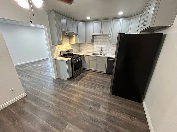 3rd image of 1134 Coronado Ter #1