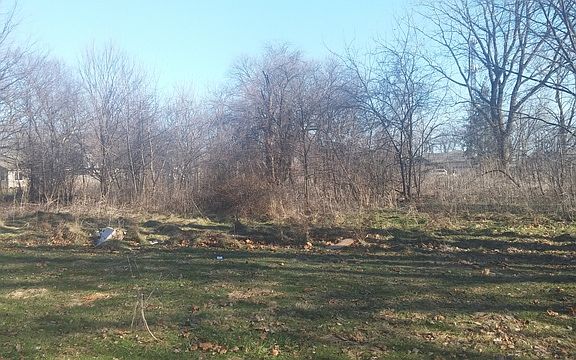 5th image of 17800 Highland Ave