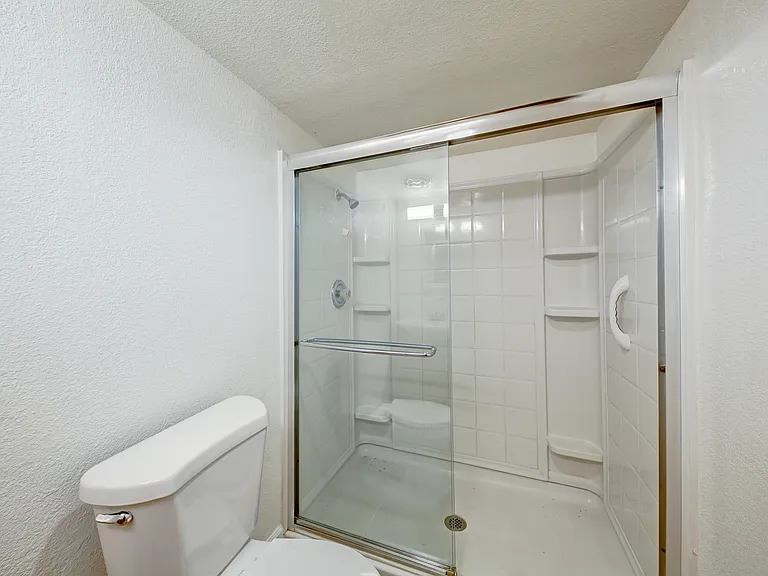1700 Rexford Dr #104 — Photo 10
