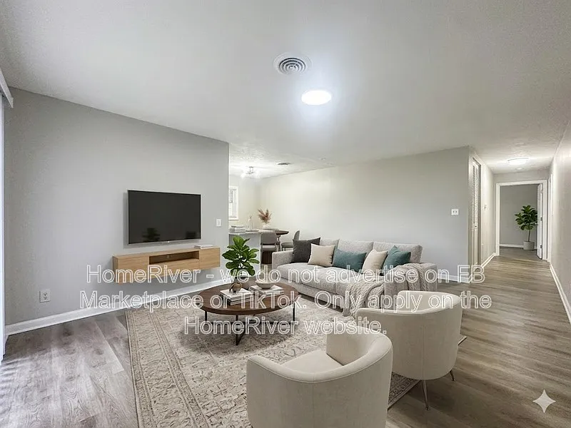 2461 McAlpin Ter #R