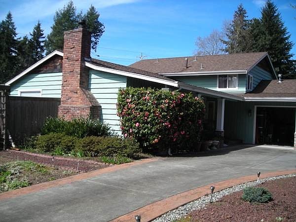 1st image of 10814 NE 48th St