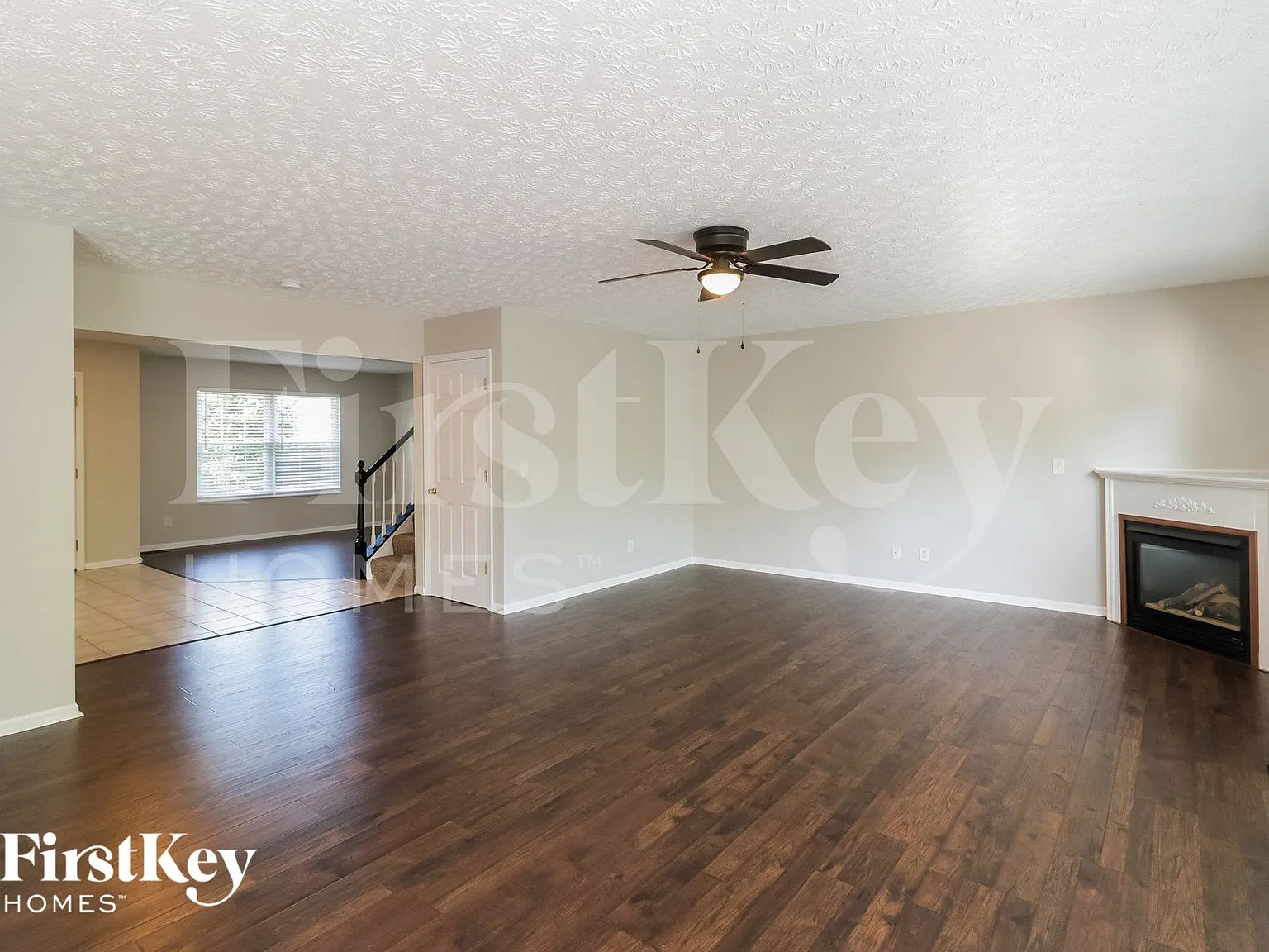 4 bed, 2.5 bath, 2878 sqft, $3,650 — Photo 3
