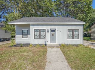 381 W 22nd St, Holland, MI 49423