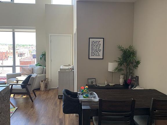 Dining area off the kitchen