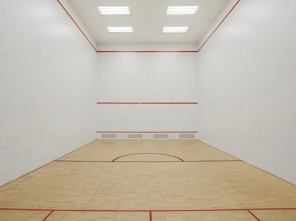 515 East 72nd Street image 9 of 10