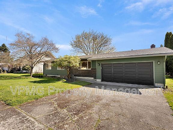 3rd image of 14907 NE 34th St