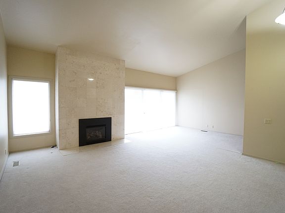 5th image of 1270 80th Pl NE