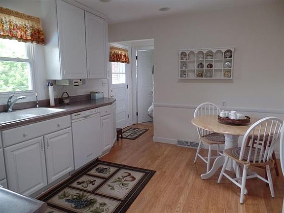 5th image of 2510 Whitehall Ln