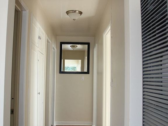 3rd image of 2160 Earl Ave