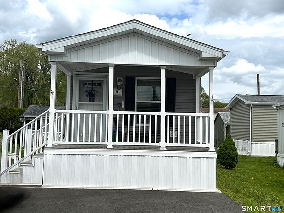 3rd image of Maple Lane #6