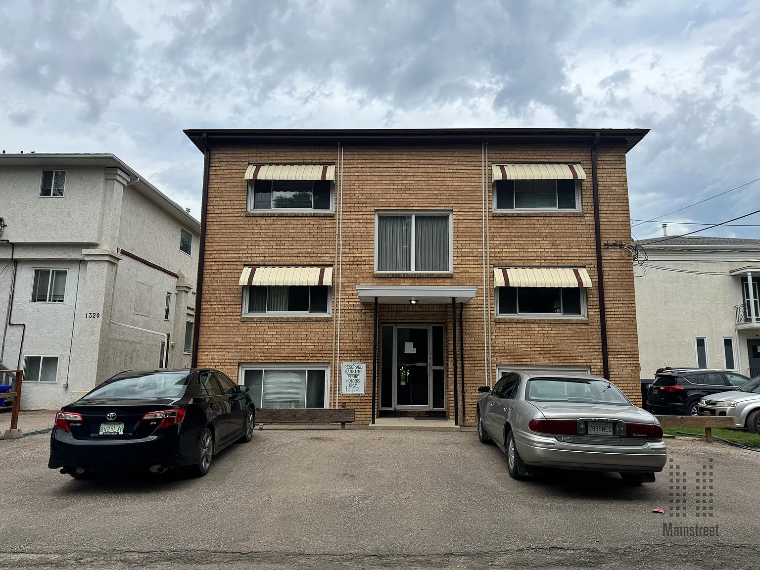 University Commons Apartments — Photo 2
