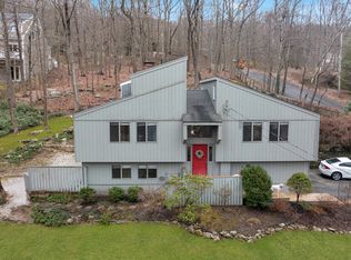 67 Mamanasco Rd, Ridgefield, CT 06877