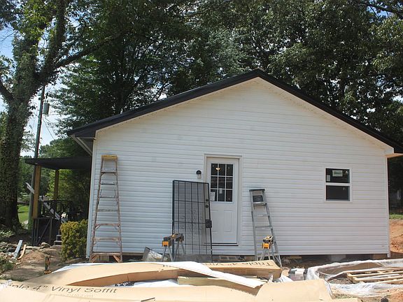 2nd image of 337 Gray Rd