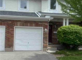 151 Clairfields Dr E #4, Guelph, ON N1L1P5