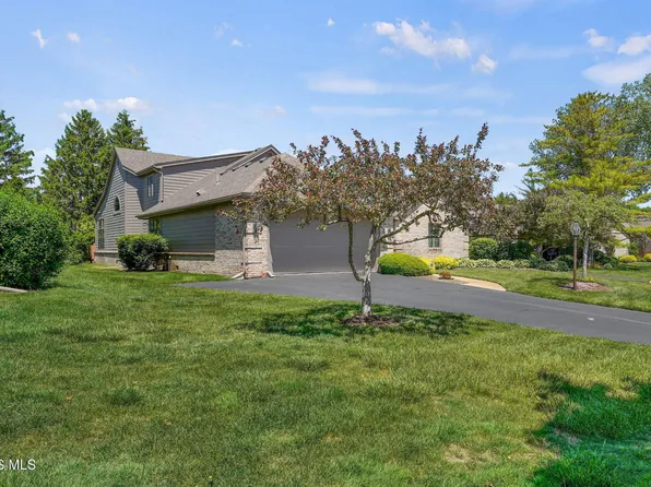 7402 Caracole Ct, Sylvania, OH 43560