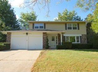611 Butterfield Dr, Algonquin, IL 60102