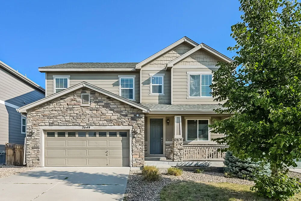 4 bed, 3.0 bath, 3757 sqft, $3,205 — Photo 1