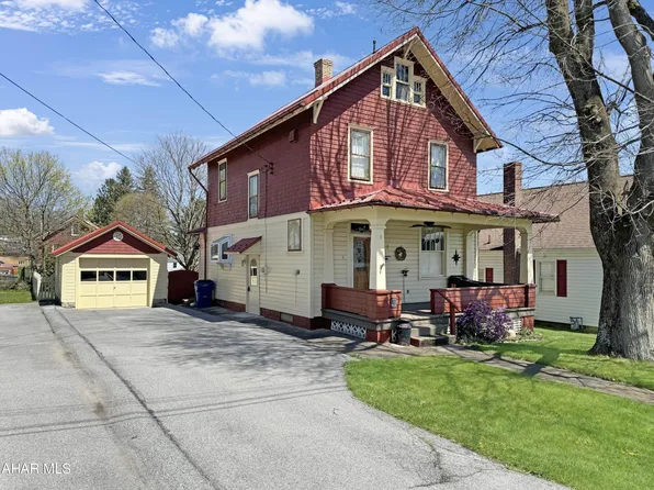 617 E Lloyd St, Ebensburg, PA 15931