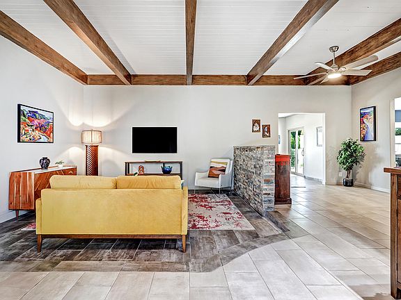 4th image of 2221 Punta De Vista Dr NE