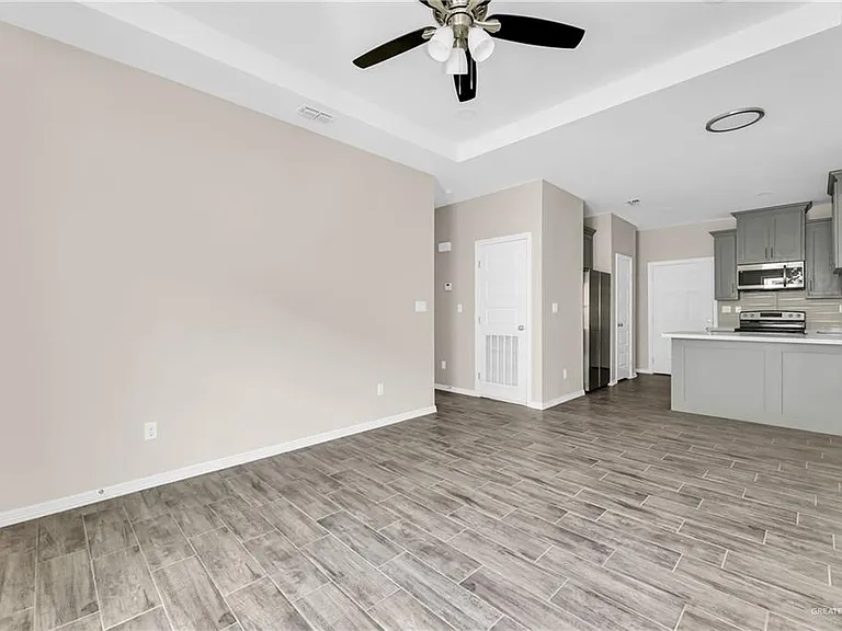 1100 E Mahala Ave #3 — Photo 6