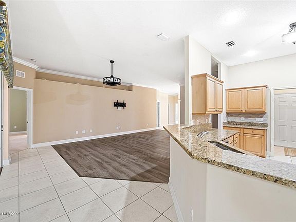 5th image of 531 Siena Ct #531