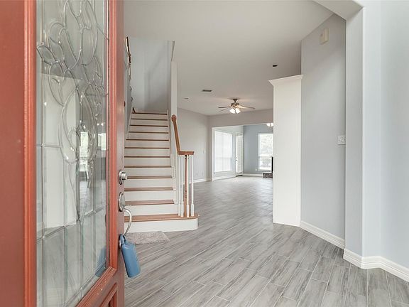 3rd image of 3006 Lake Island Dr