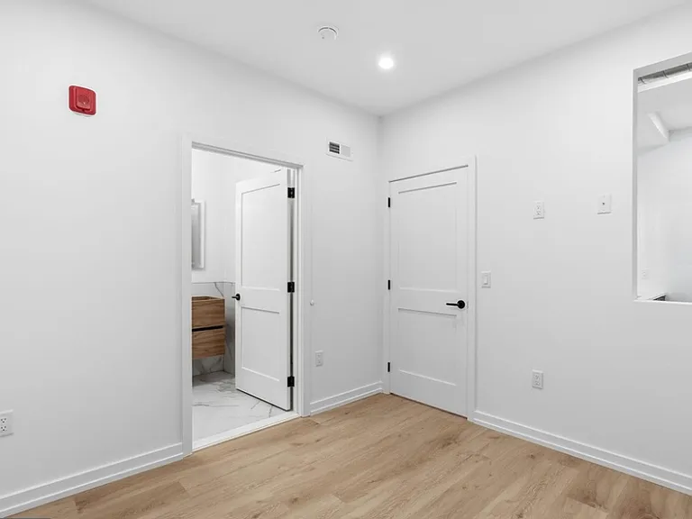 1224 Chancellor St #A — Photo 12
