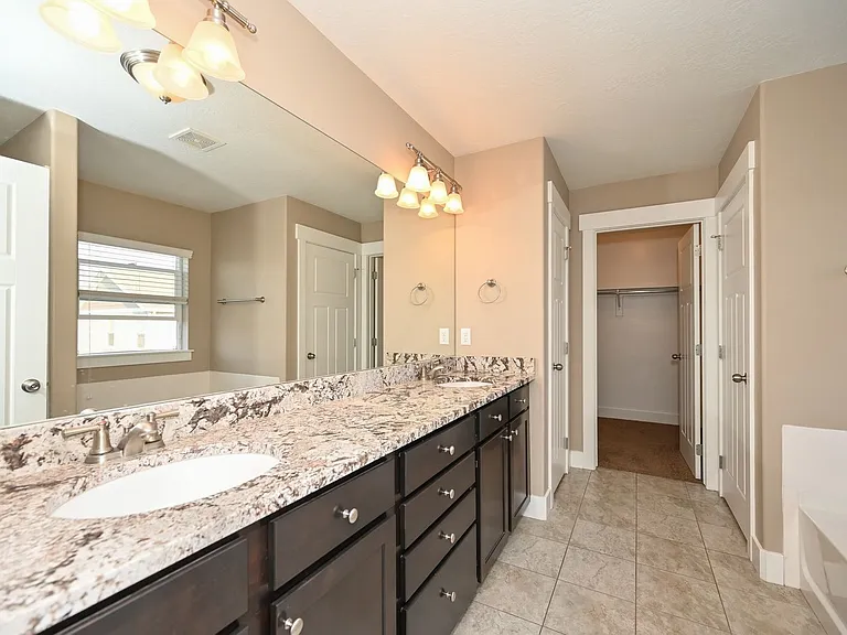 13078 S Elm Hollow Ct — Photo 23