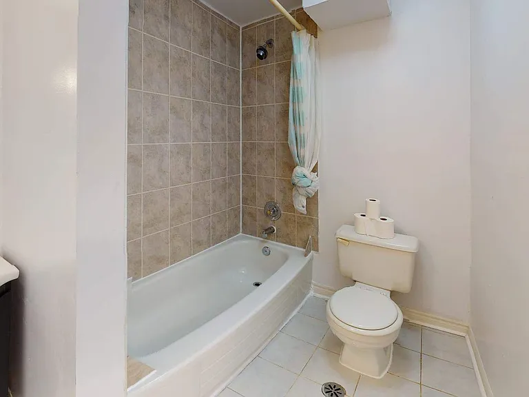 61 Darlingside Dr — Photo 14