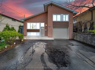 122 Vista Blvd, Mississauga, ON L5M 1V9