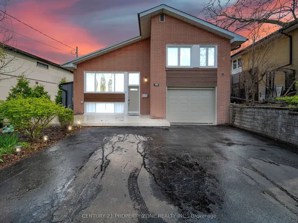 122 Vista Blvd, Mississauga, ON L5M 1V9