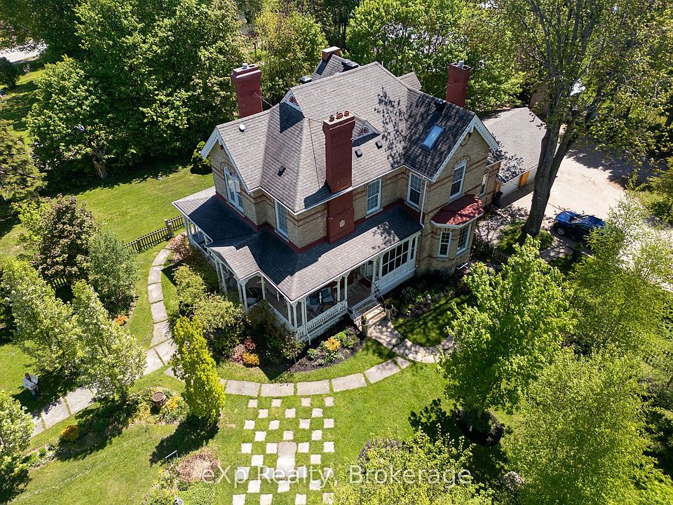 1st image of 285 Mary St
