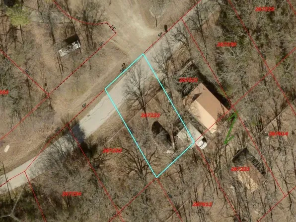 Harbor Dr, Mabank, TX 75156
