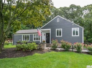 20 Hawkins Rd, Stony Brook, NY 11790