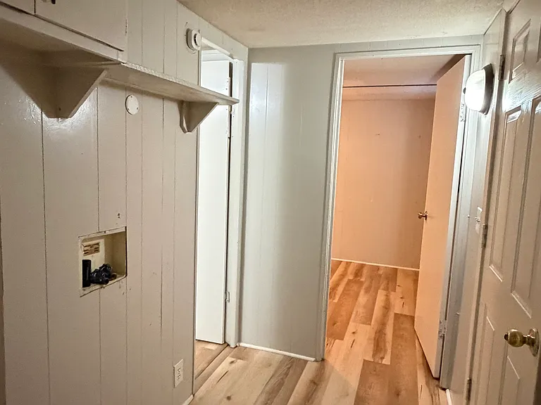 315 Sunset Dr #4 — Photo 8