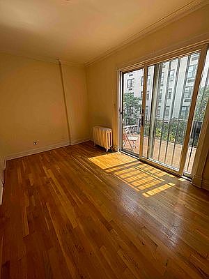 3rd image of 70 W 82nd St APT 4B
