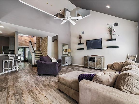 4th image of 2205 Portwood Bend Cv