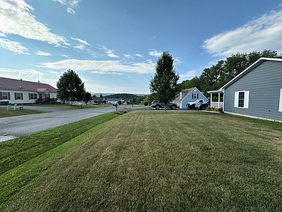 3rd image of 240 Deerfield Ln