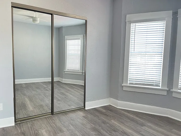 131 N Alvarado St — Photo 3