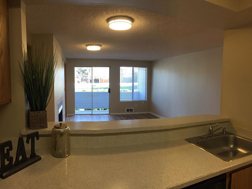1st image of 8325 128th Ave NE APT 202