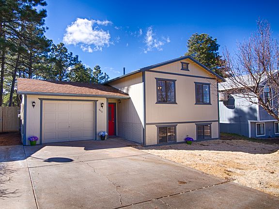 3rd image of 656 N 6th Dr