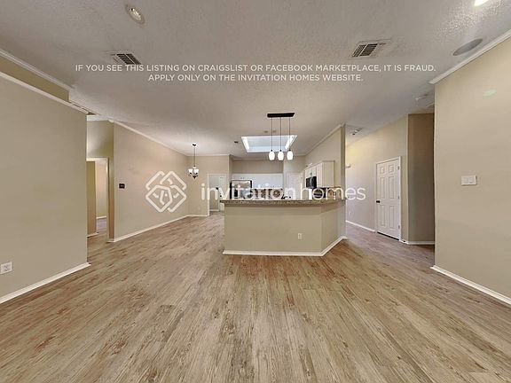 3rd image of 1501 High Crest Dr