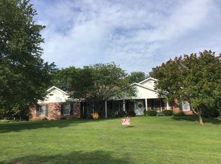 320 Bradington Dr, Columbia, IL 62236