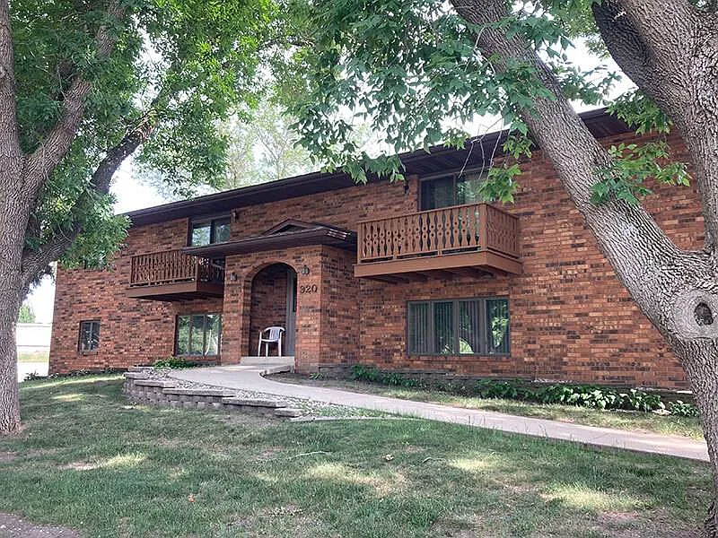 920 E Elm St #5