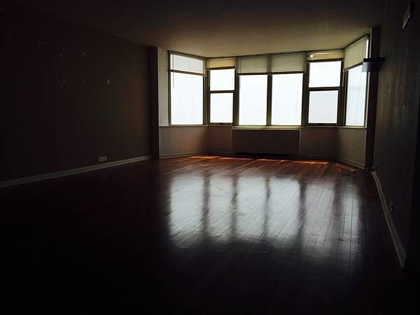 2nd image of 525 W Hawthorne Pl APT 3105