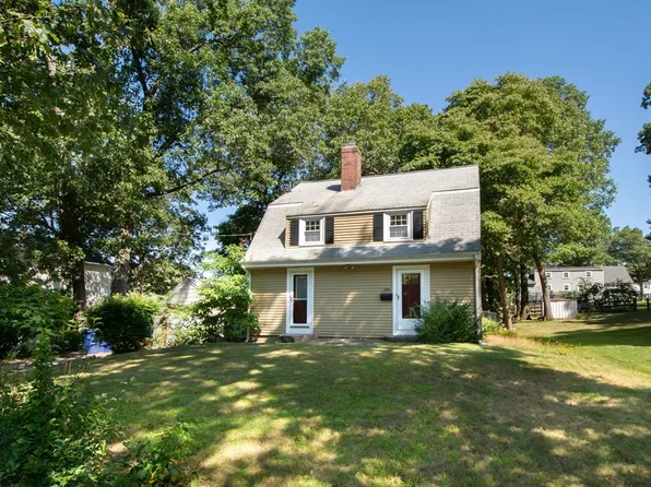 186 Peach St, Braintree, MA 02184
