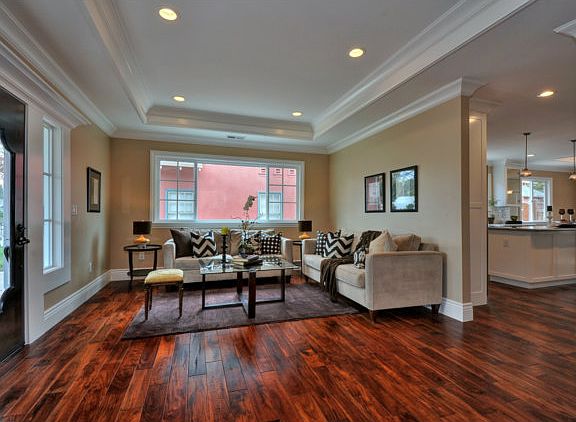 4th image of 1495 McKendrie St