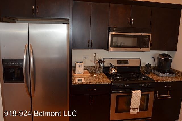 1st image of 918 W Belmont Ave APT 305