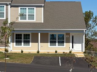 370 Skylar Dr NW, Christiansburg, VA 24073